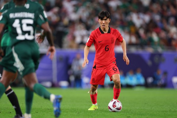 荷兰媒体：富勒姆特意韩国国脚黄仁范，准备向费耶诺德报价